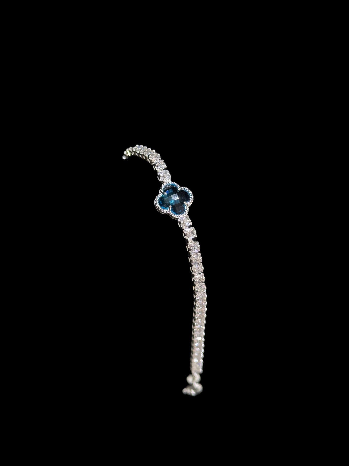 Pulsera microcircones VCA celeste🦋