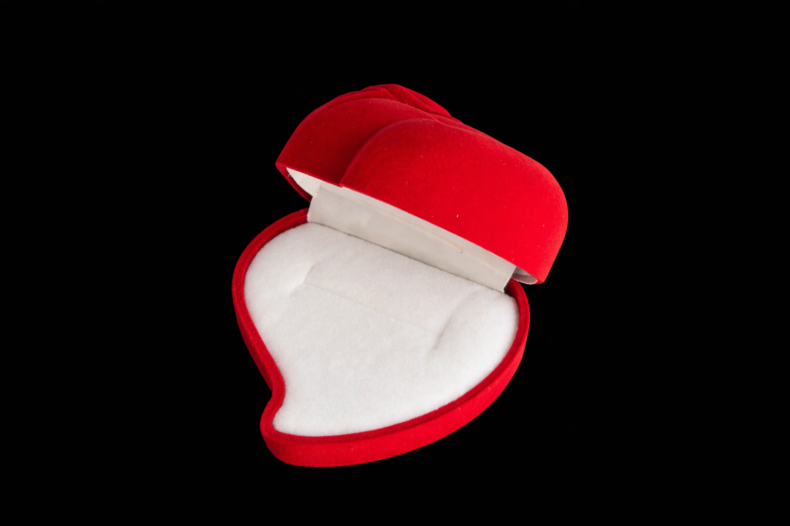 Caja para anillos de corazón